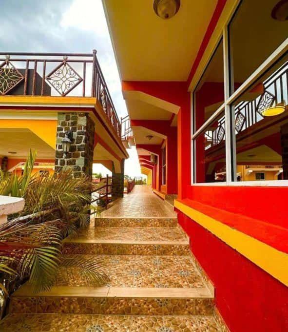 Vivy Hill'S Hotel Port-au-Prince Exterior foto