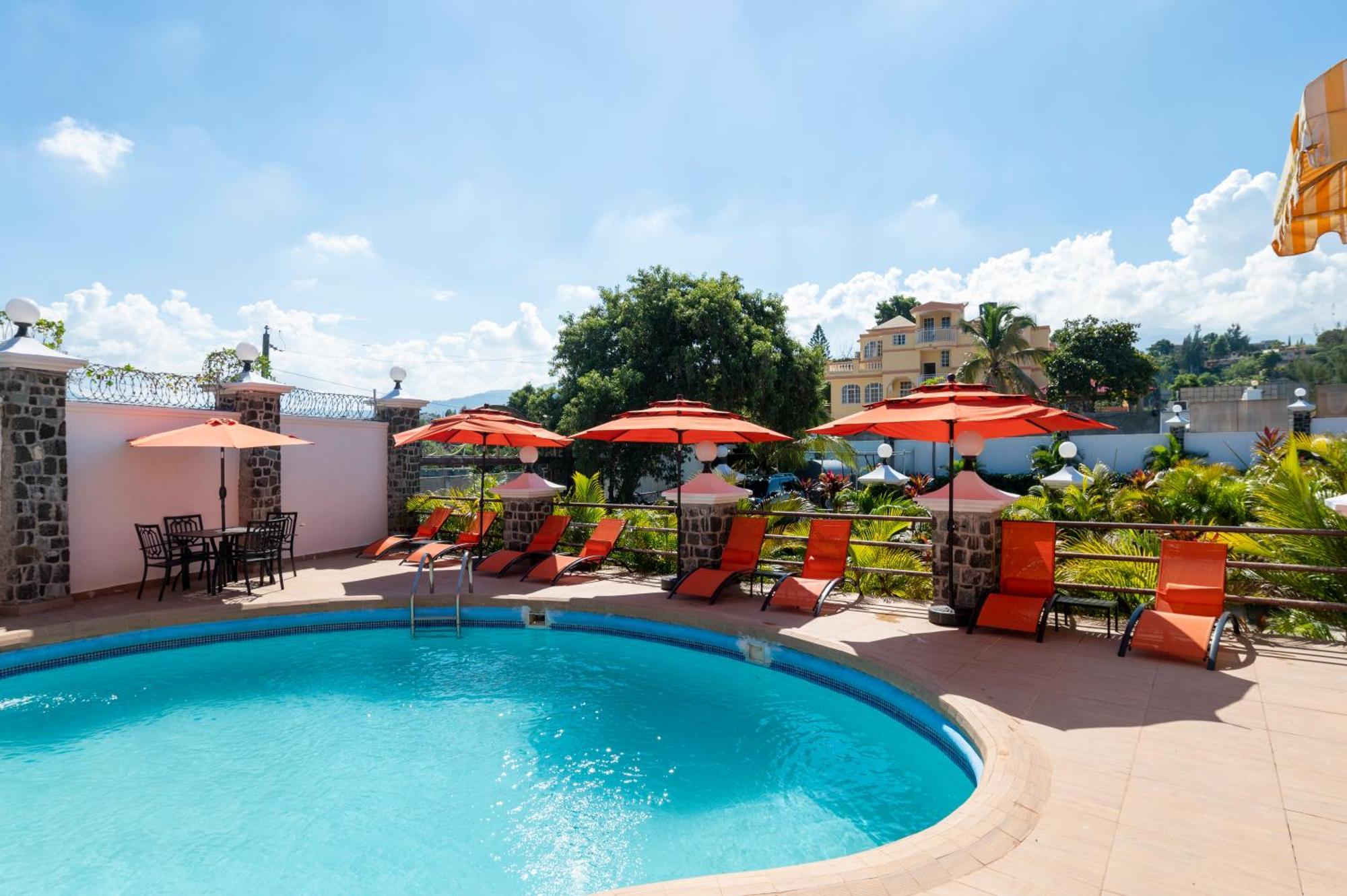 Vivy Hill'S Hotel Port-au-Prince Exterior foto